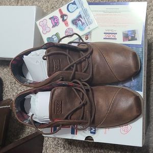 Brand New in Box Women's 11 BOBS from Sketchers Chill Luxe Drifting Brown